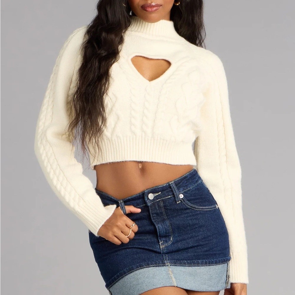 NWT heart cut out sweater